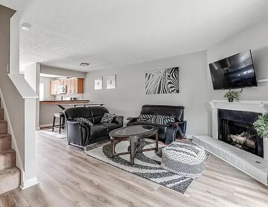 Building Photo - 1565 Springleaf Ct SE