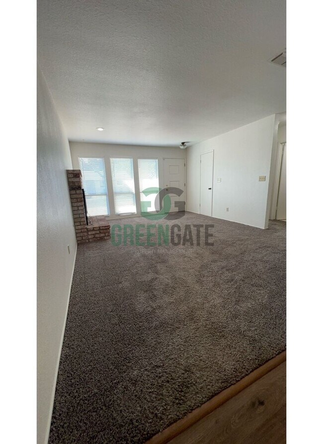 Building Photo - 3401 Winchester Ct