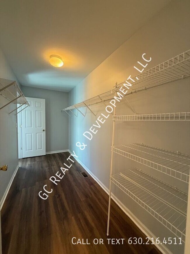 Building Photo - 4018 Boulder Ct