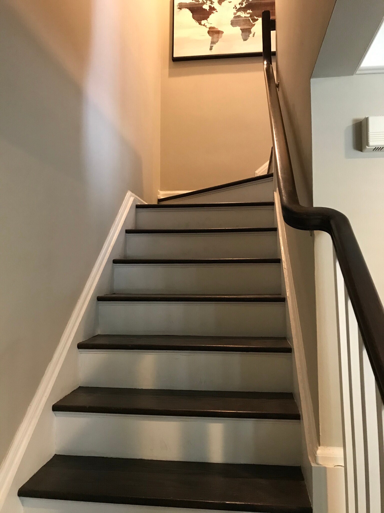 Stairs - 2 nd floor - 997 Henrietta St