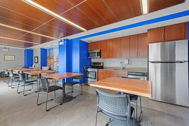 Building Photo - 777 N Michigan Ave