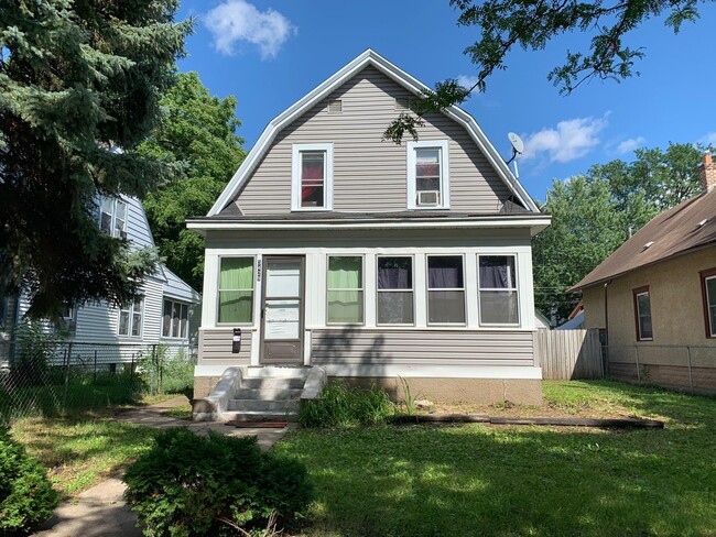 Primary Photo - Coming up 3br Single house