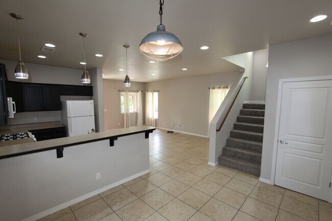 Building Photo - 504 S O'Leary St