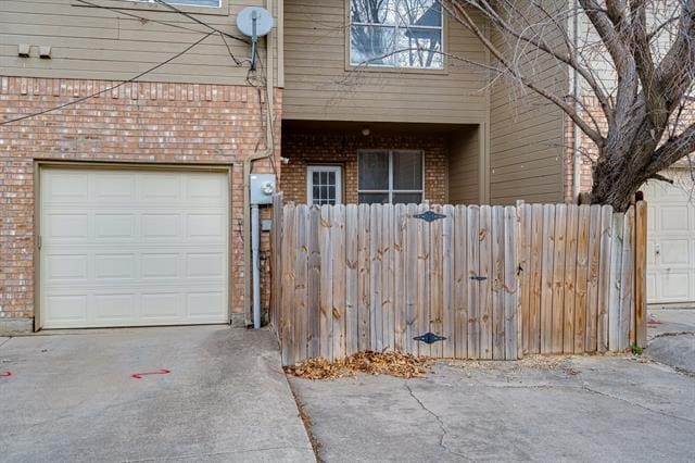 Building Photo - 1504 Barbara Dr