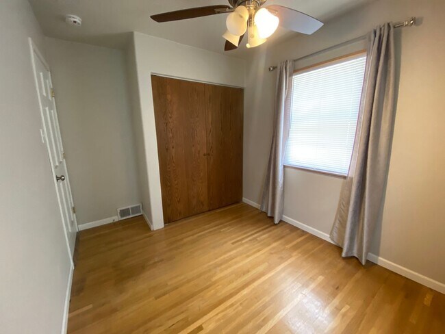 Building Photo - 3 Bedroom Home in South Fargo