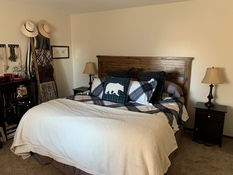 Building Photo - 8333 144th St W