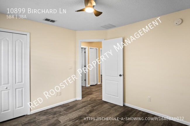 Building Photo - 10899 Birchard Ln