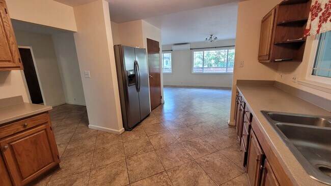 Building Photo - Spacious 5 Bedroom 3 Bath Duplex House w/ 2 car Garage and Gated Driveway in Mililani