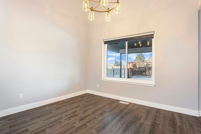 Building Photo - 11221 Jordan Ct