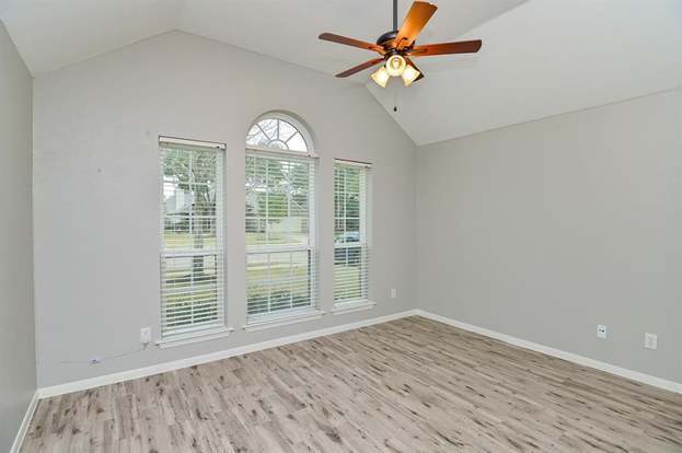 Building Photo - 2526 Lake Dale Ln