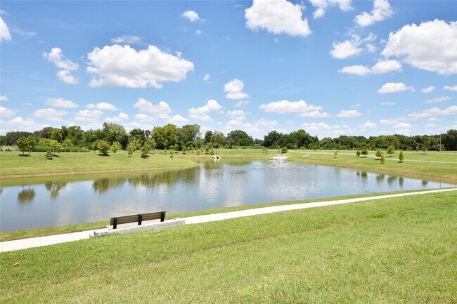 Building Photo - 1214 Oak Barrel Run