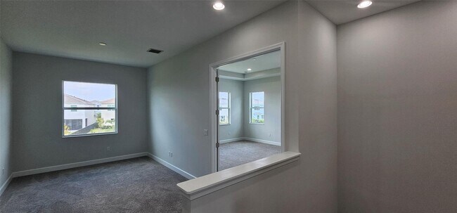 Building Photo - 5461 Empire Dr