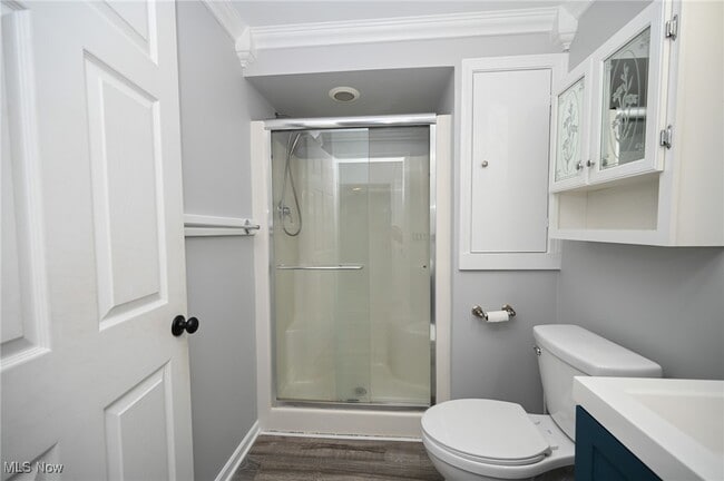 Building Photo - 655 Almas Ct