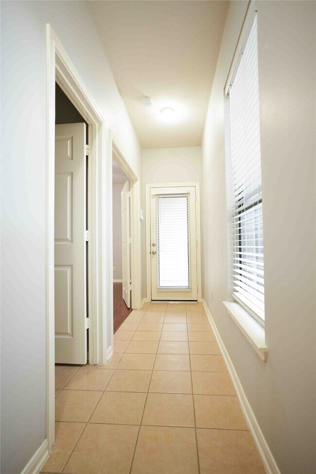 Building Photo - 3619 Standing Rock Dr