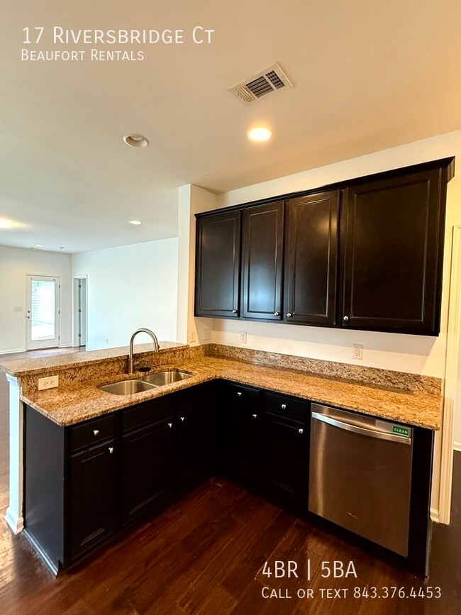 Building Photo - 17 Riversbridge Ct