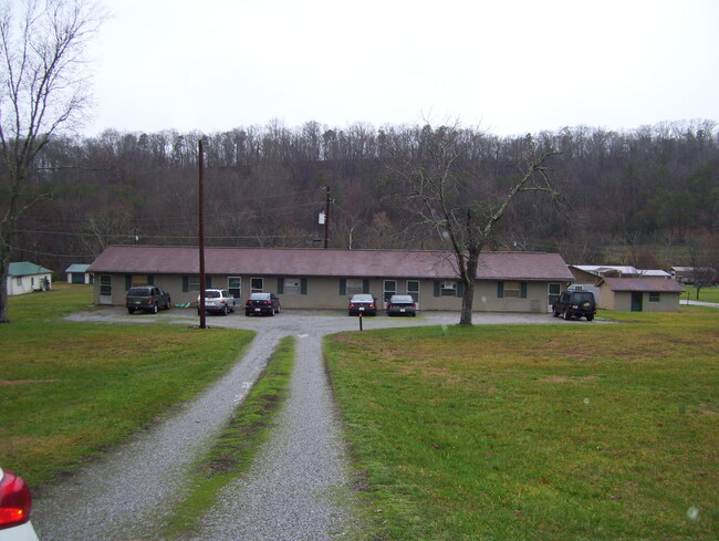 Primary Photo - 4561 Nails Creek Rd