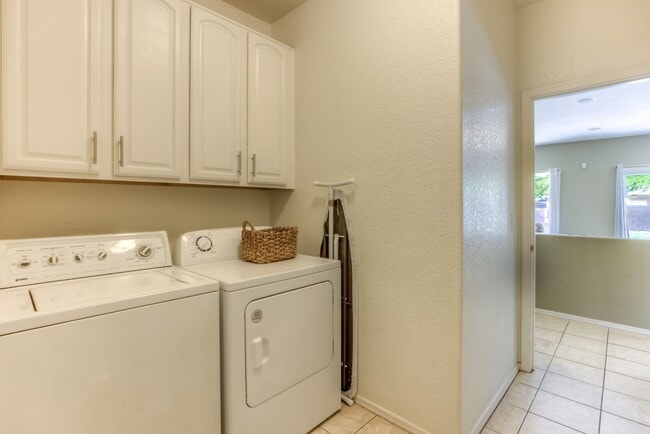 Building Photo - Located in Mesquite Ranch and the Award Wi...