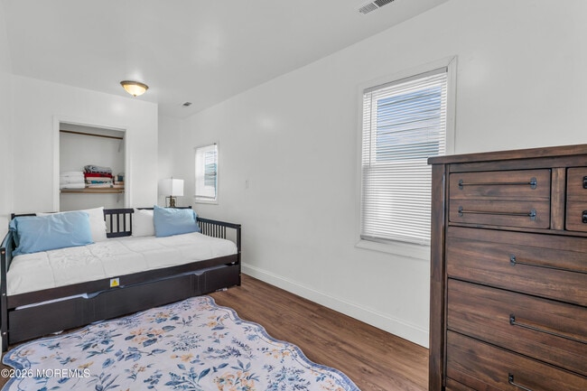 Building Photo - 56 Highland Ave