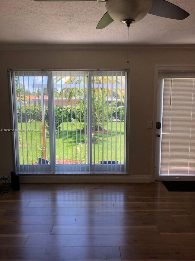 Building Photo - 1538 Funston St