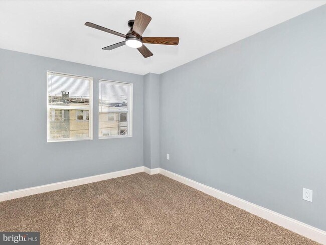 Building Photo - 5443 Jonquil Ave