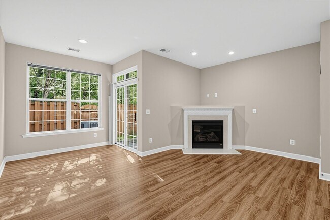 Building Photo - 7589 Great Swan Ct