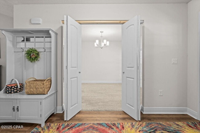 Building Photo - 104 Lake Merial Trail