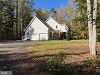 Building Photo - 5 Artillery Dr