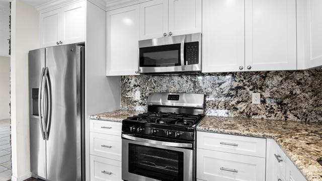 Building Photo - 812 Kalpati Cir