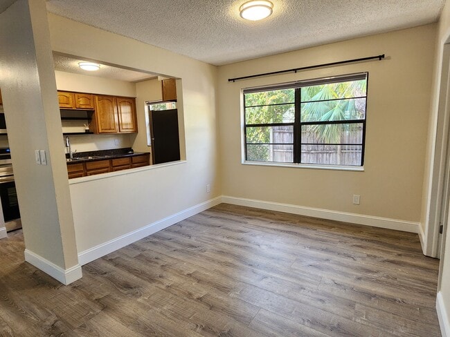 Building Photo - 1773 Tifton Terrace S