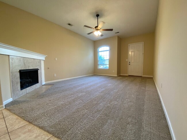 Building Photo - Gated Community - 3 Bedroom 2 Bathroom Cordova Rental Home