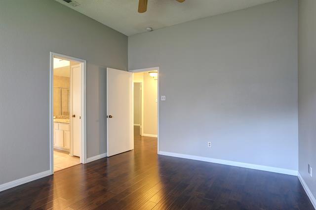 Building Photo - 3852 Beaumont Ln
