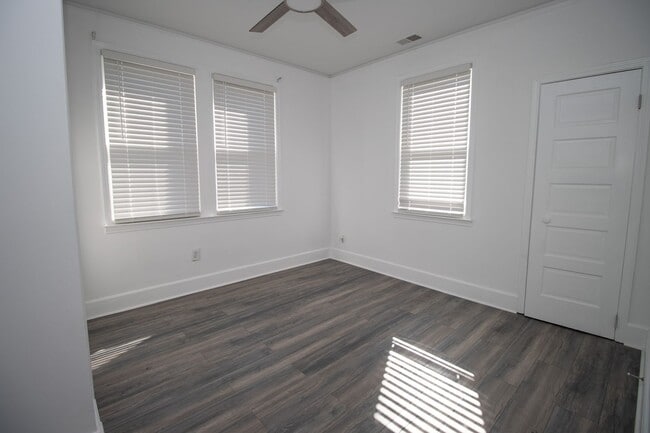 Building Photo - Renovated Historic Columbia Gem: 3-Bed, 2-Bath Home with Modern Updates ~ JUST REDUCED!