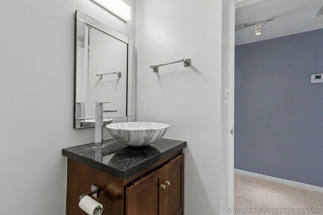 Building Photo - 888 Intracoastal Dr