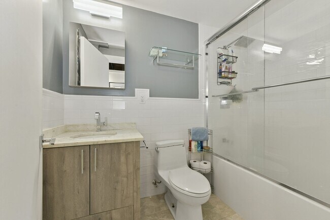 Building Photo - 90 Wareham St