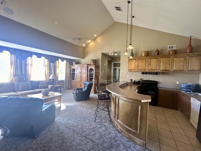 Building Photo - 12764 Ironstone Way