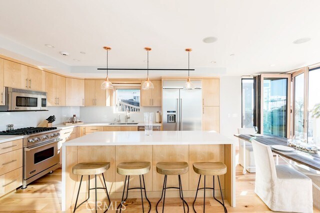 Building Photo - 814 Monterey Blvd