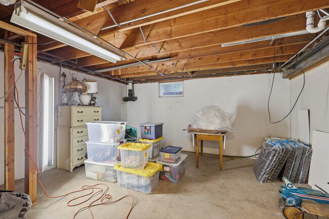 Building Photo - 6456 W 175th ST