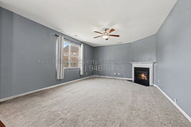 Building Photo - 2714 Aldergrove Rd