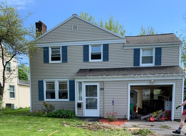 Primary Photo - 175 Shelbourne Rd