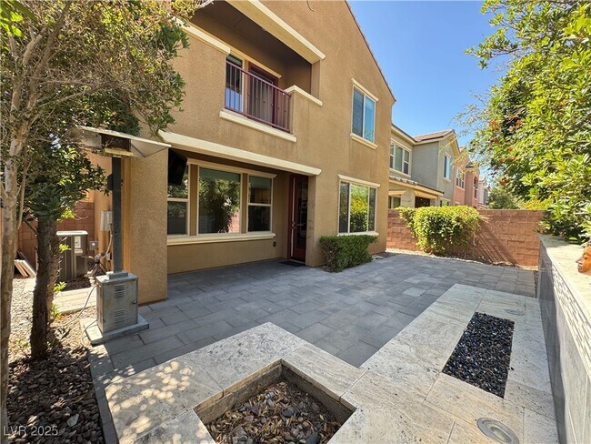 Building Photo - 2090 Morro Vista Dr