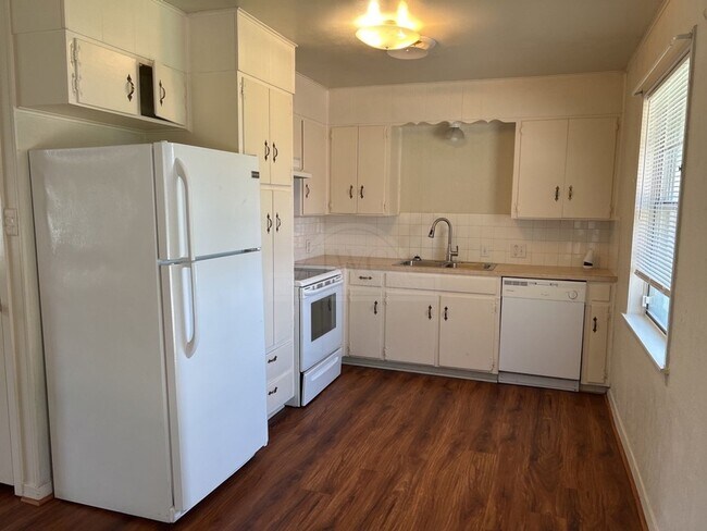 Building Photo - 1510 Metropolitan Dr
