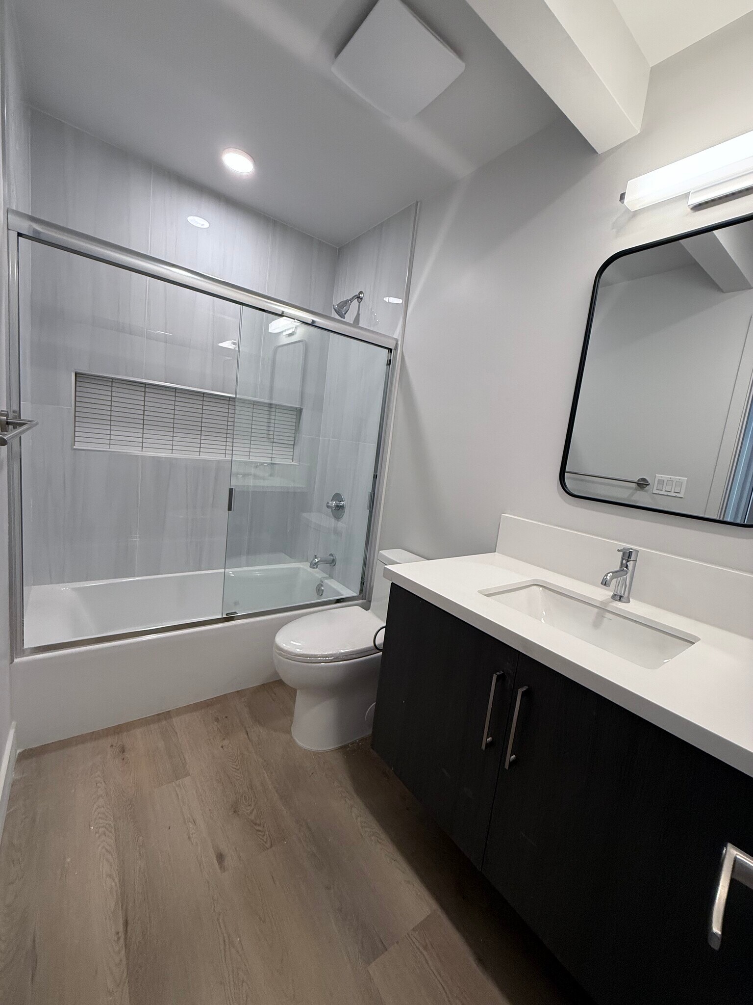 Bathroom 1 for bedroom 1 - 45233 Mays Ct