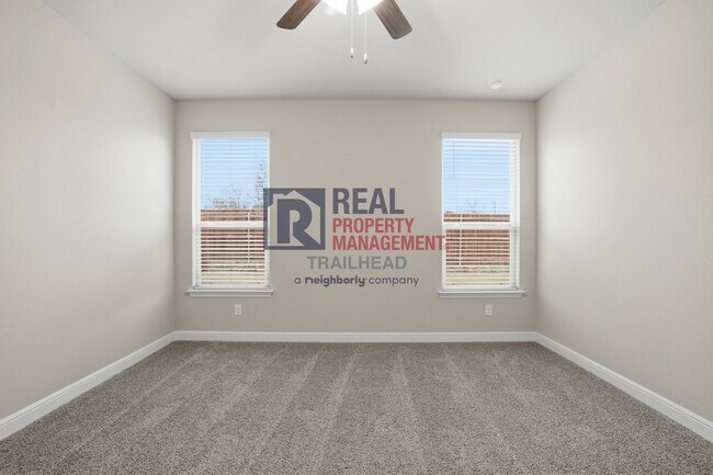 Building Photo - Well-Designed 4 Bedroom Single-Story