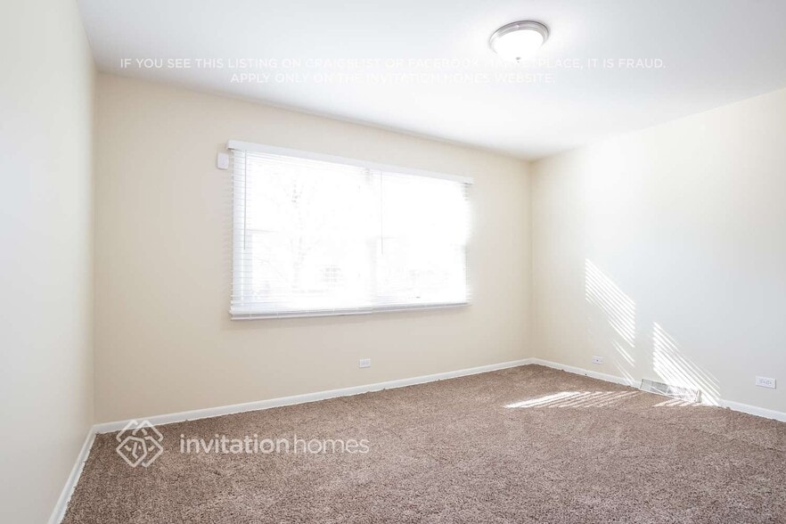 Building Photo - 423 N Park Dr