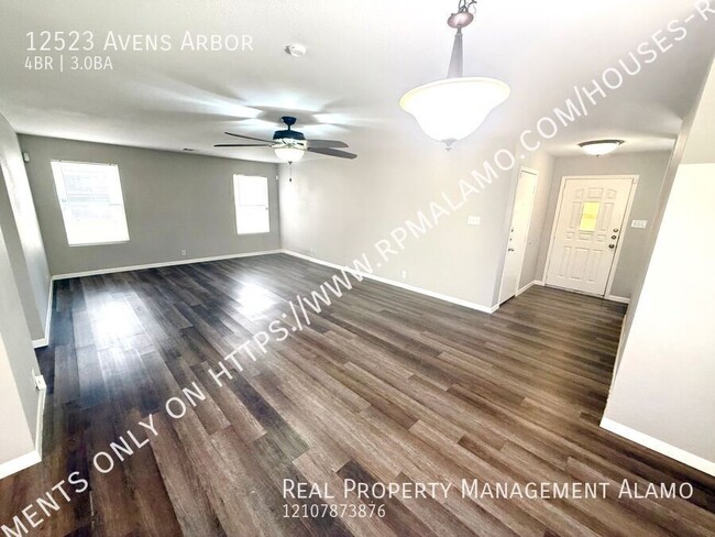 Building Photo - 12523 Avens Arbor
