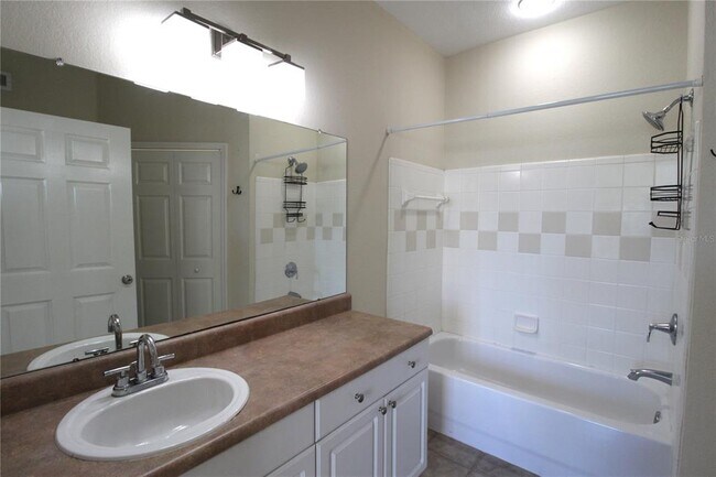 Building Photo - 5510 Rosehill Rd