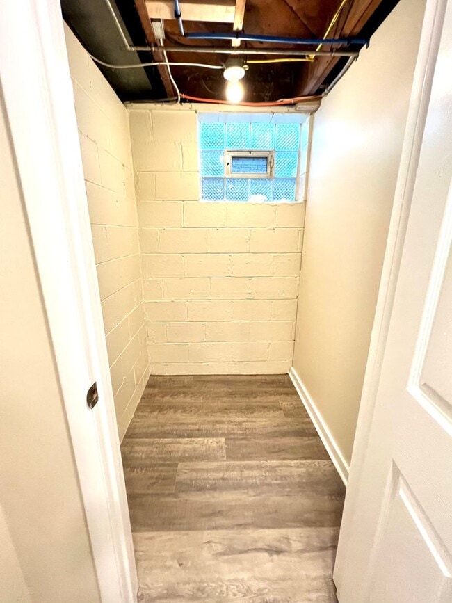 Building Photo - Fantastically updated three bedroom two bath house in the heart of Dormont