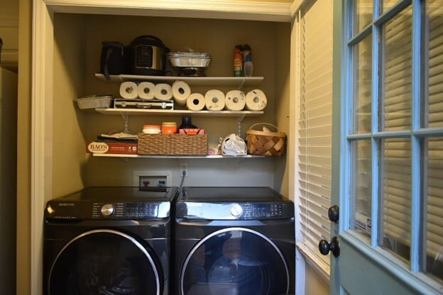 Building Photo - 2321 Oldenburg Dr