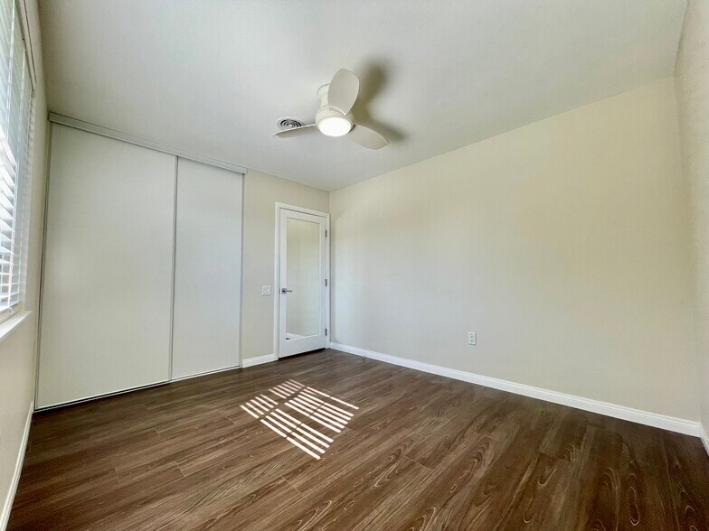 Building Photo - 42900 Texas Ave