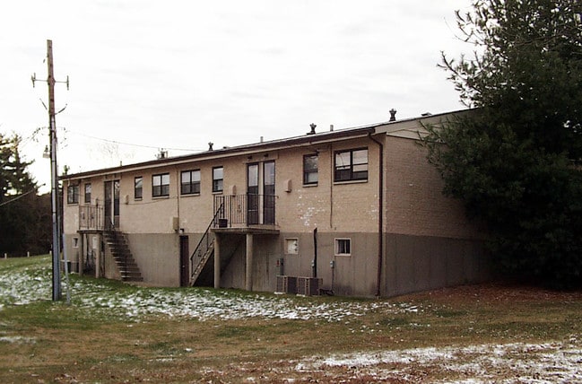 Alternate building view - Ballwin Village